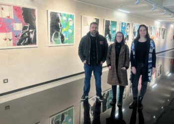 ‘Dualidades’, la muestra pictórica que invita al espectador a reflexionar sobre la expresión de cada rostro y ser el trazo final de la obra