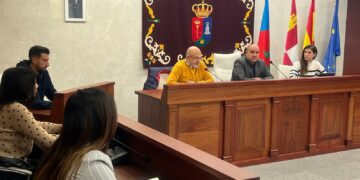 Villares aprueba la subida de las tasas de agua y basura y mantendrá el resto de tributos congelados en 2026