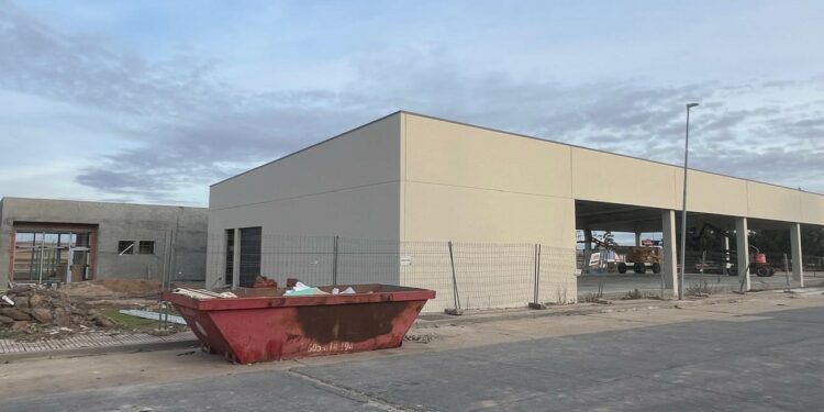 Las obras del pabellón y el consultorio médico de Aldeaseca, a punto de finalizar para su estreno a principios de año