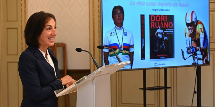 Dori Ruano presenta su biografía ‘La vida como deporte de fondo’