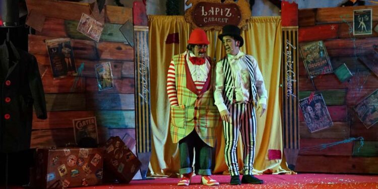 Aforo completo para disfrutar del espectáculo ‘Circo Lápiz Cabaret’