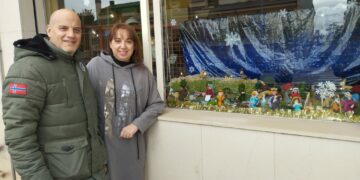 Consmaq, Floristería Azalea y Hobby Punto son los establecimientos premiados en el Concurso de Escaparates