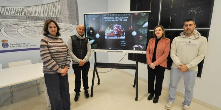 El Ayuntamiento y la Asociación de Empresarios impulsan el comercio con el Concurso de Decoración Navideña de Escaparates