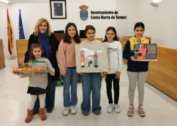 El Ayuntamiento entrega a los escolares los premios ‘Pequeños Talentos por la Igualdad’