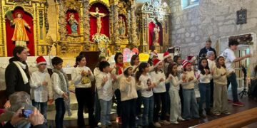 El festival de la parroquia anuncia la llegada de la Navidad con música y alegría en Cabrerizos