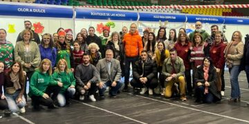 Carbajosa inaugura su III Mercado Navideño con el éxito que garantiza el cambio de ubicación