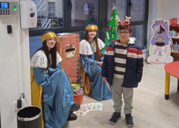 Los pajes reales recogen las cartas de los niños de Doñinos