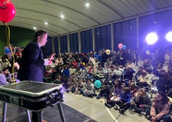 La lucha contra el cáncer une a los vecinos de Monterrubio en una tarde de convivencia y solidaridad