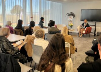 Animada jornada literaria en Monterrubio con la presentación del libro ‘Cuando no sé quién soy’