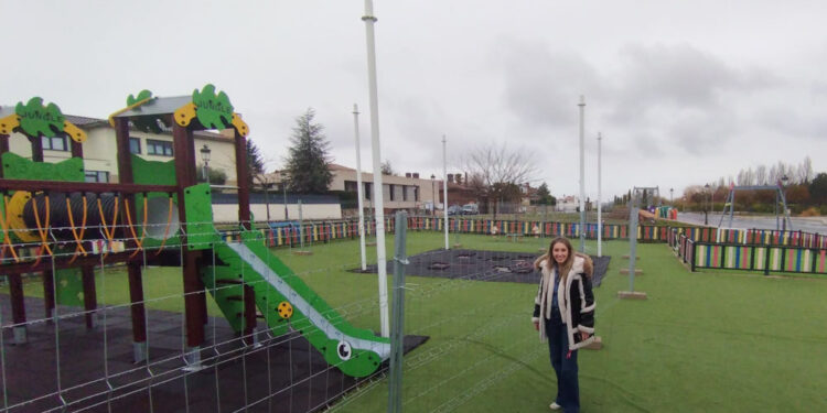 Renovación integral del parque infantil de la urbanización Aldebarán