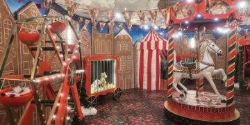 El Nacimiento ‘Circus Adventus’ convierte el Ayuntamiento en un espectáculo de color y magia