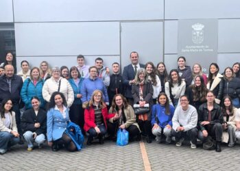 Santa Marta y la Universidad se unen para combatir el edadismo con la creación de una Red de Agentes Intergeneracionales Comunitarios