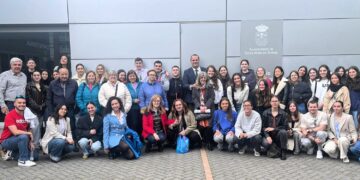 Santa Marta y la Universidad se unen para combatir el edadismo con la creación de una Red de Agentes Intergeneracionales Comunitarios