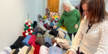 El mercadillo solidario de Tejemaneje vuelve a Villamayor para recaudar fondos para Aerscyl