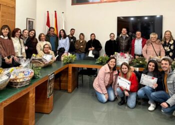 Villamayor entrega los premios de la segunda edición de los concursos de decoración navideña y belenes