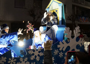 Carbajosa se vuelca con la Cabalgata en la noche mágica de los Reyes Magos