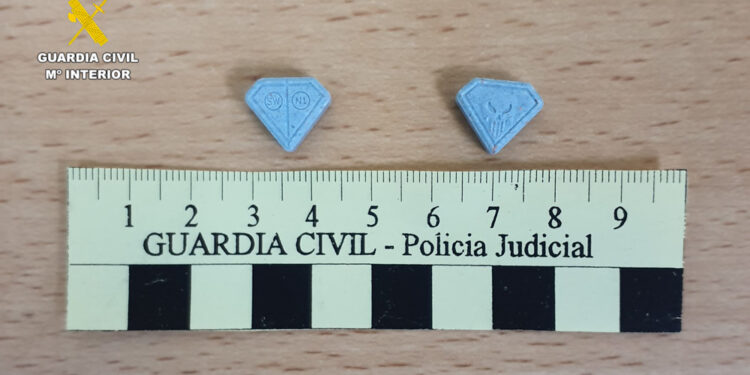 Detenido en Villoria un joven con 42 pastillas de éxtasis ‘Blue Punisher’