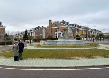 Renovación de luminarias, redes de abastecimiento y pavimentación en urbanización La Fontana
