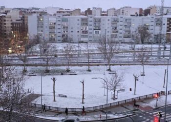 Salamanca amanece cubierta por un manto de nieve
