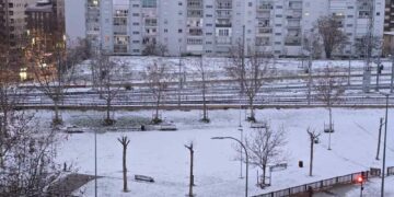 Salamanca amanece cubierta por un manto de nieve