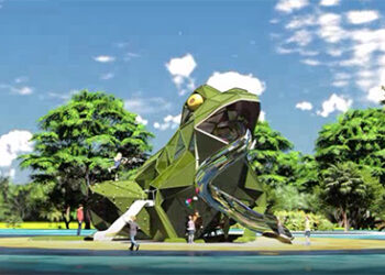 Salamanca cambia la imagen del parque Würzburg con la instalación de una rana gigante y un lago