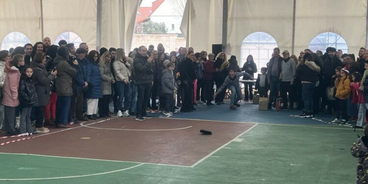 Más de 200 participantes avalan el éxito del concurso de lanzamiento de boina en Cabrerizos