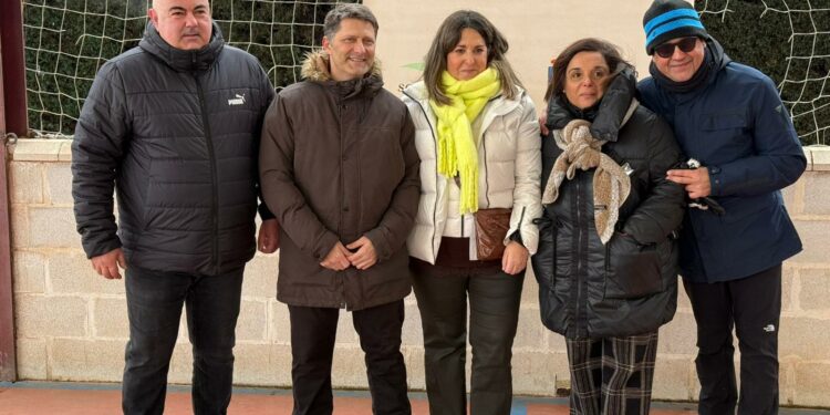 La jornada matancera de Carrascal de Barregas desafía al intenso frío con la degustación de la probadura