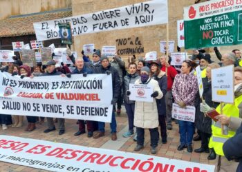 Los vecinos gritan ‘no’ a la planta de biogás en Castellanos de Villiquera