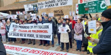 Los vecinos gritan ‘no’ a la planta de biogás en Castellanos de Villiquera