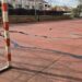 Los vándalos destrozan la pista deportiva del parque de La Hormiga de Doñinos