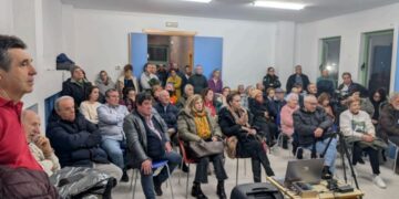 ‘Stop Biogás Castellanos de Villiquera’ explica a los vecinos cómo puede afectar la implantación de esta industria