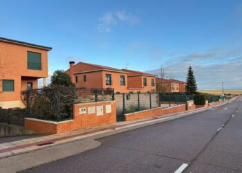 Intoxicado un joven de 29 años por inhalación de humo en su vivienda en Peñasolana