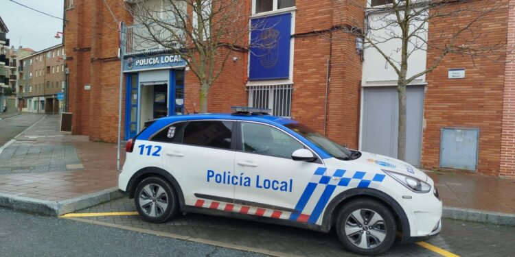 La rápida intervención de la Policía Local y las cámaras de tráfico localizan al conductor que se dio la fuga tras atropellar a un vecino de 70 años