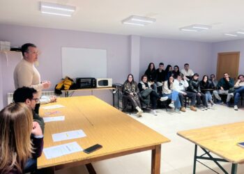 La colaboración de las peñas y los jóvenes completa el programa de las Fiestas de San Marcos de Doñinos