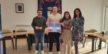 Doñinos entrega los 1.977 euros recaudados de los eventos festivos a la Asociación Noonan