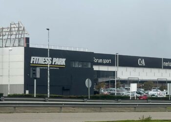 El nuevo radar de la A-50 junto al Centro Comercial Capuchinos empezará a funcionar en primavera