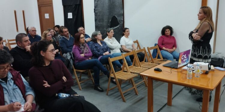 Aldeatejada se acerca a la figura de la infanta María Manuela de la mano de la catedrática Esther del Brío