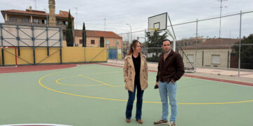 Villamayor invierte 50.000 euros para renovar integralmente la pista deportiva de la urbanización Piedra Dorada