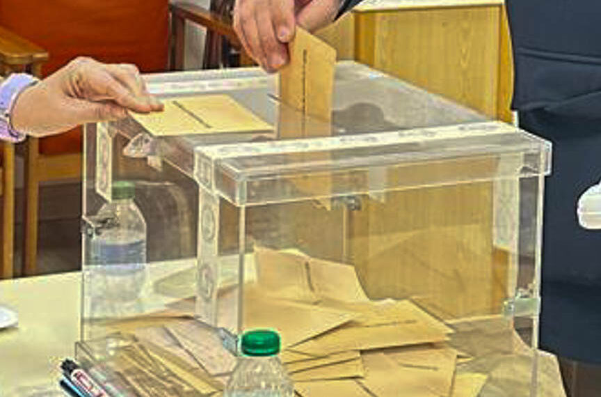 El porcentaje de participación a las 18:00 horas es del 52,7%, un 1,08% mayor que en 2022