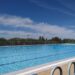 Villamayor trabaja para adjudicar la explotación de las piscinas y el bar de las instalaciones