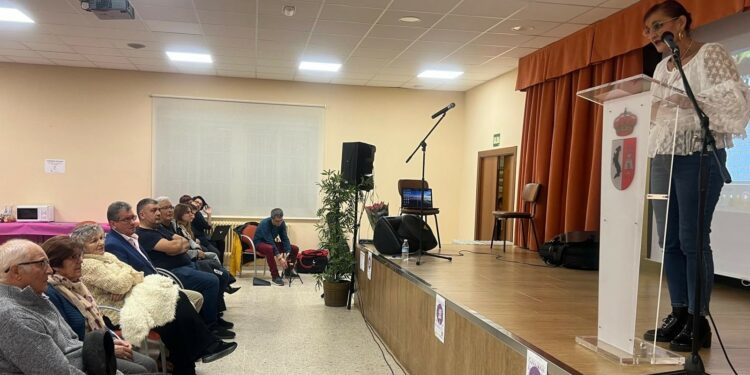 Los alumnos del taller de Pintura se suman a la celebración del Día de la Mujer en Cabrerizos