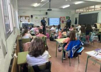 La Policía Local de Santa Marta forma a los alumnos del Martín Gaite en seguridad vial