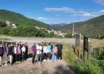 Ruta entre viñedos y cata en la bodega Vínculo Serrano para comenzar las actividades de la jornada de la Feria de Enoturismo