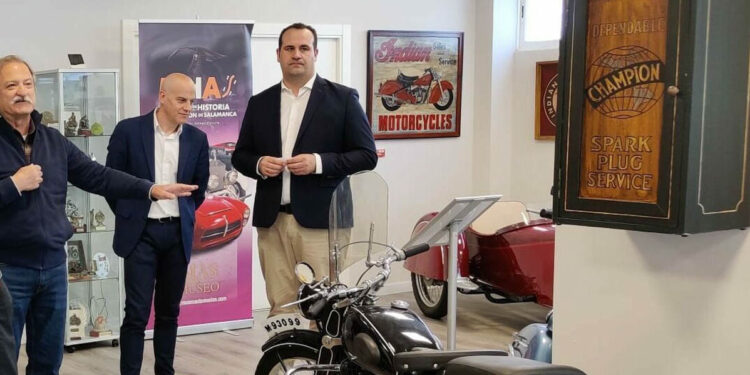 El programa ‘Dinamiza Joven’ enseñará a los jóvenes salmantinos el Museo de la Moto y la Ruta de los Murales de Santa Marta
