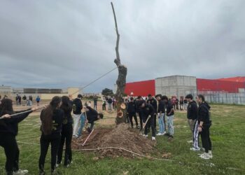 Los Quintos de 2007 de Villares celebran su fiesta el 2 de mayo