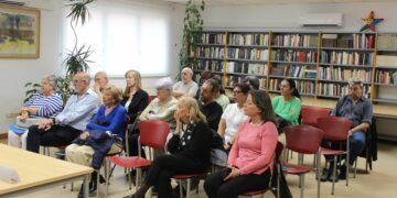 Cabrerizos finaliza la Semana del Libro con la presentación de ‘Cuentos y Relatos’ del taller de escritura