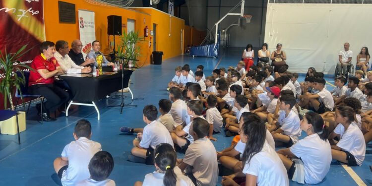 Abiertas las inscripciones para el Campus Deportivo de Verano Vicente del Bosque en Cabrerizos