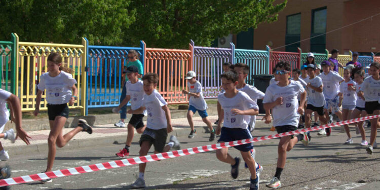 Los escolares de Carbajosa vivirá el Día de la Educación Física en la Calle el próximo 8 de mayo