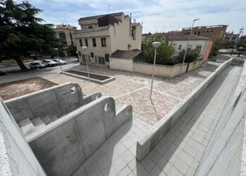 La calle Sur luce nueva imagen y completa la renovación del centro urbano de Carbajosa