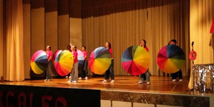 Más de 200 alumnos de Primaria de seis colegios de la provincia celebran el Día de la Danza en Santa Marta